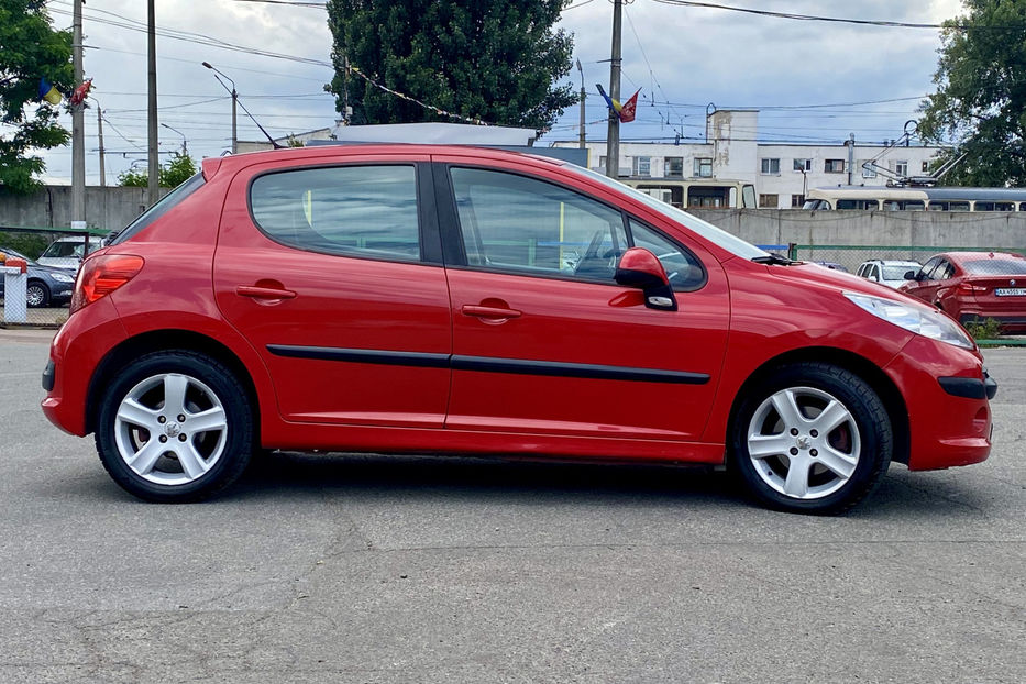 Продам Peugeot 207 2008 года в Киеве