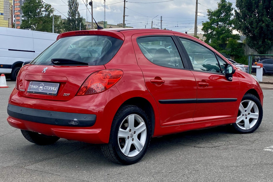 Продам Peugeot 207 2008 года в Киеве