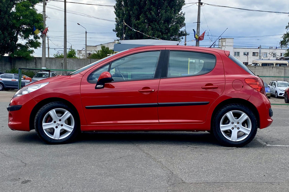 Продам Peugeot 207 2008 года в Киеве