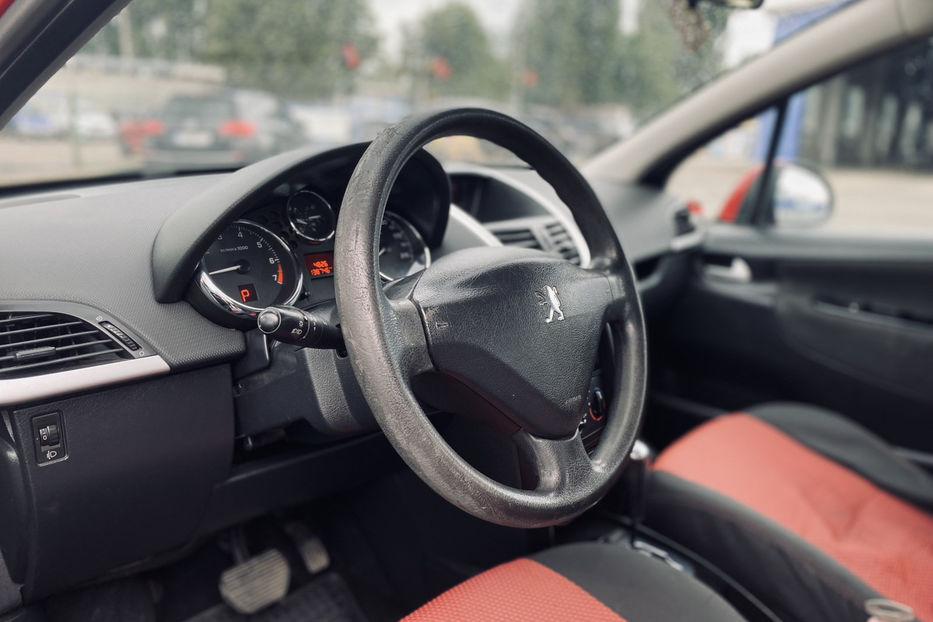 Продам Peugeot 207 2008 года в Киеве