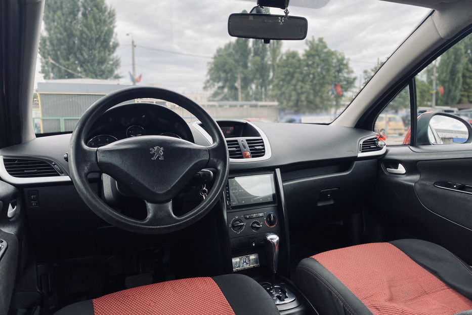 Продам Peugeot 207 2008 года в Киеве
