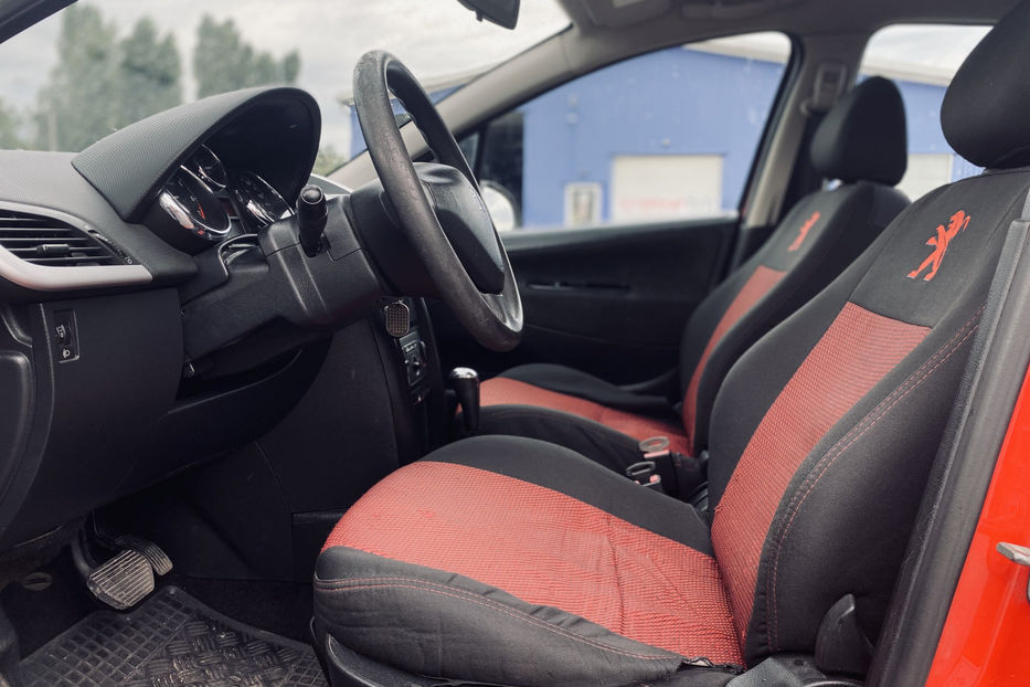 Продам Peugeot 207 2008 года в Киеве