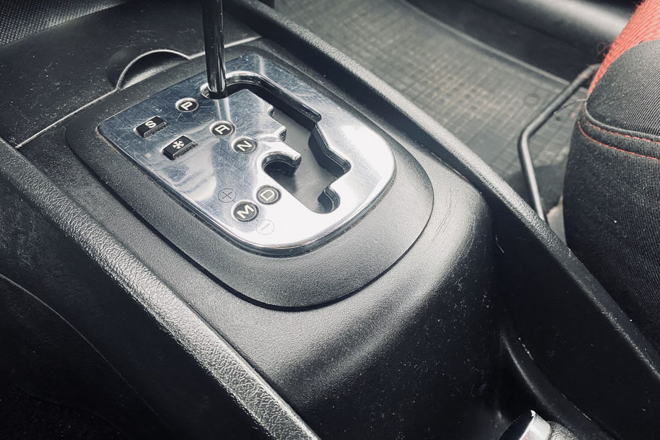 Продам Peugeot 207 2008 года в Киеве