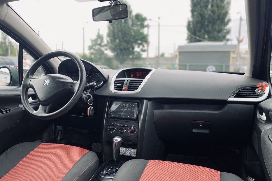 Продам Peugeot 207 2008 года в Киеве