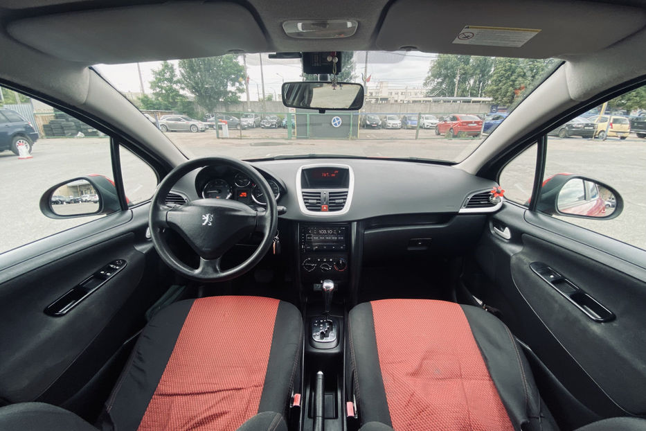 Продам Peugeot 207 2008 года в Киеве