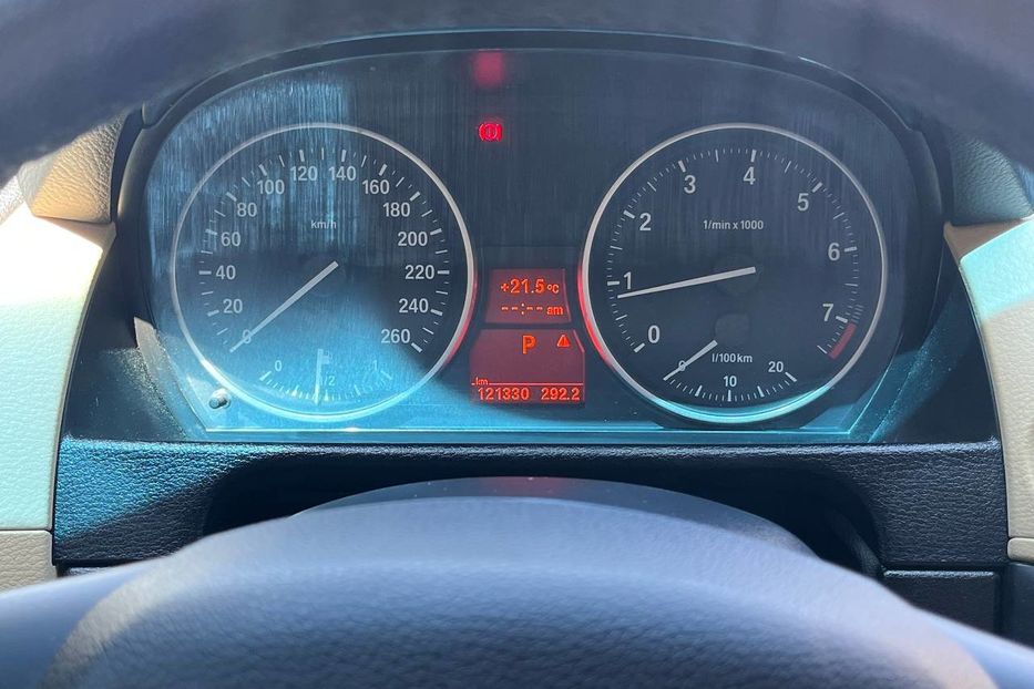 Продам BMW X1 2011 года в Черновцах