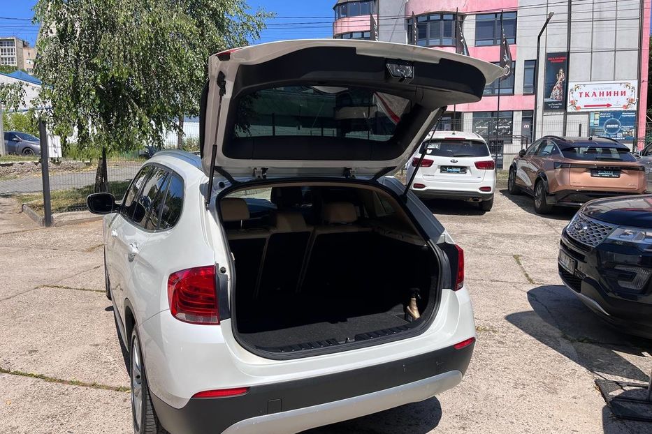 Продам BMW X1 2011 года в Черновцах