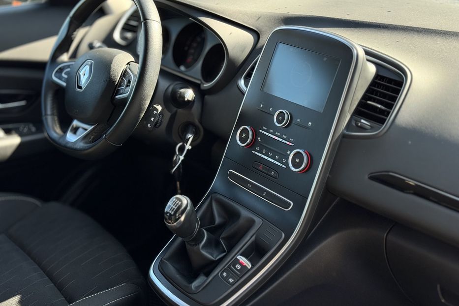 Продам Renault Scenic 1.5DCI 2018 года в г. Умань, Черкасская область