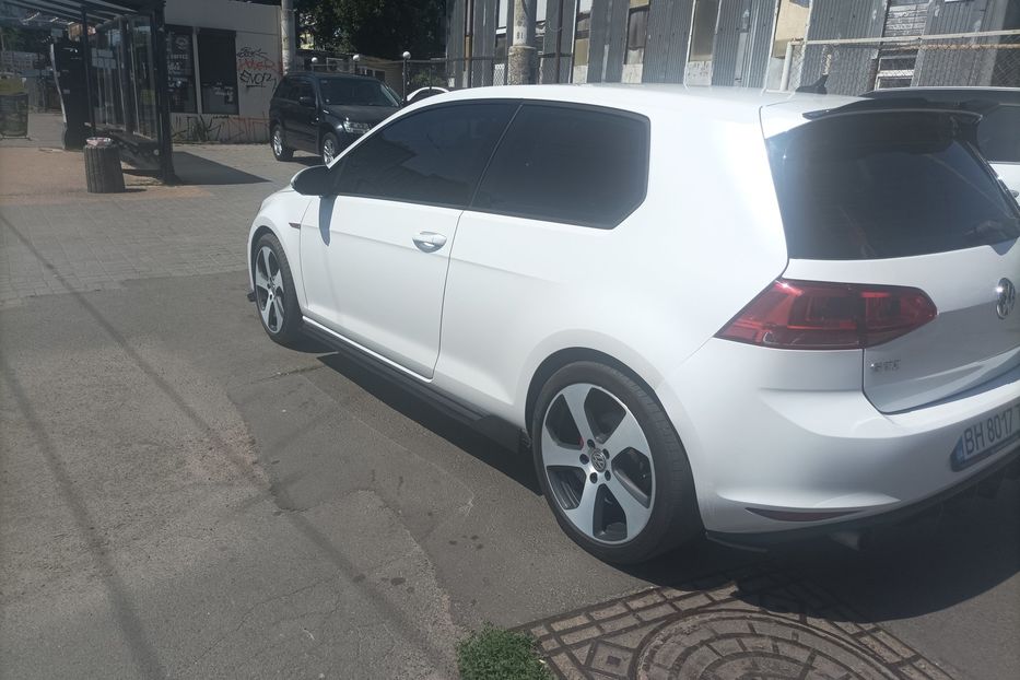Продам Volkswagen Golf GTI 2016 года в Одессе