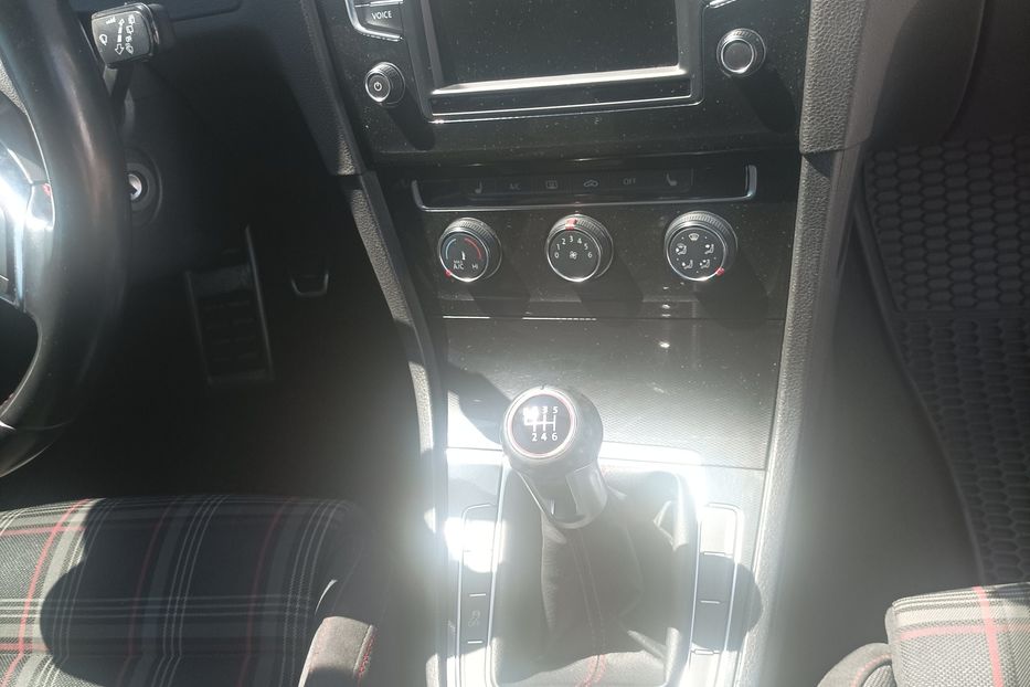 Продам Volkswagen Golf GTI 2016 года в Одессе