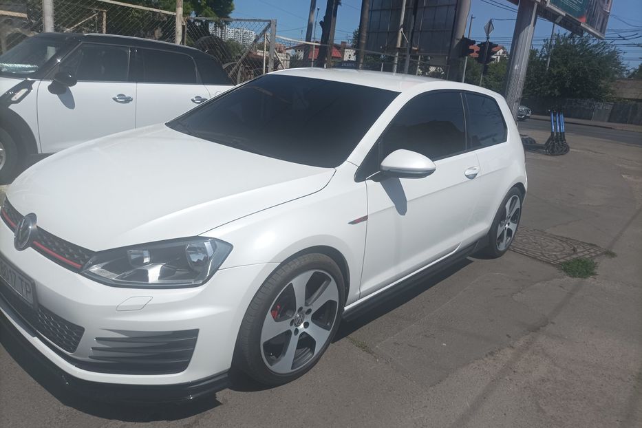 Продам Volkswagen Golf GTI 2016 года в Одессе