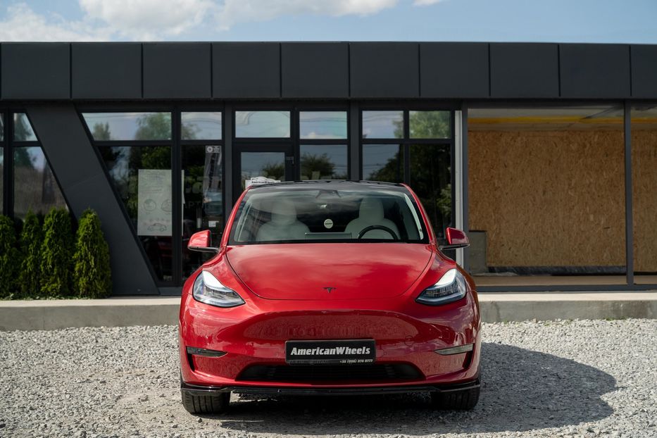 Продам Tesla Model Y Long Range Dual Motor 2020 года в Черновцах