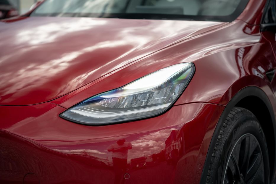 Продам Tesla Model Y Long Range Dual Motor 2020 года в Черновцах