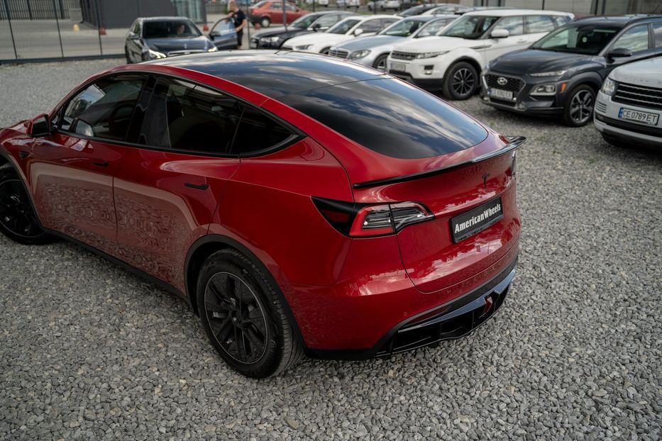 Продам Tesla Model Y Long Range Dual Motor 2020 года в Черновцах