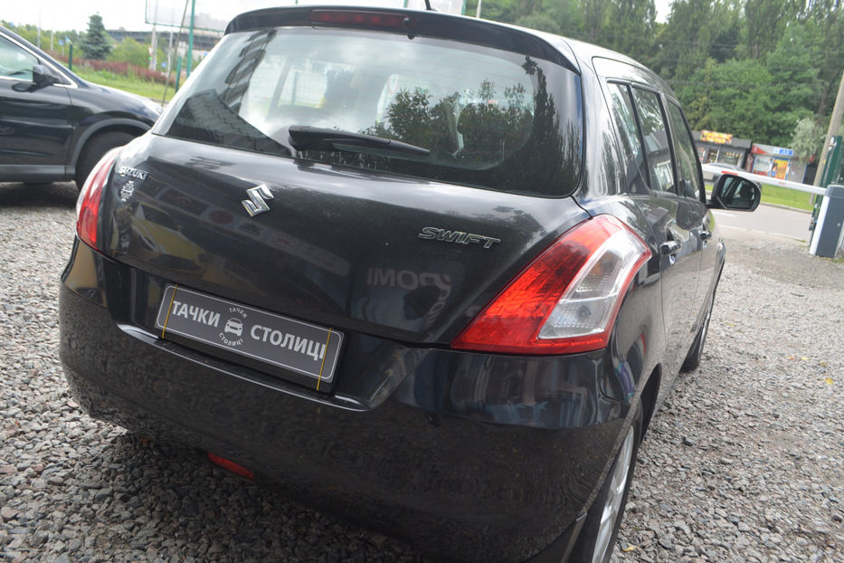 Продам Suzuki Swift 2013 года в Киеве