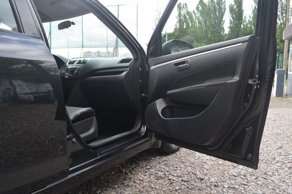 Продам Suzuki Swift 2013 года в Киеве