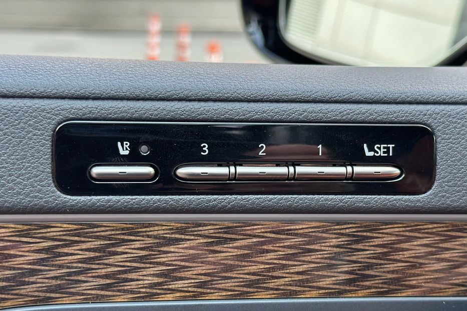 Продам Lexus LX 570 LEXUS LX 600 Superior WALD 2022 года в Киеве