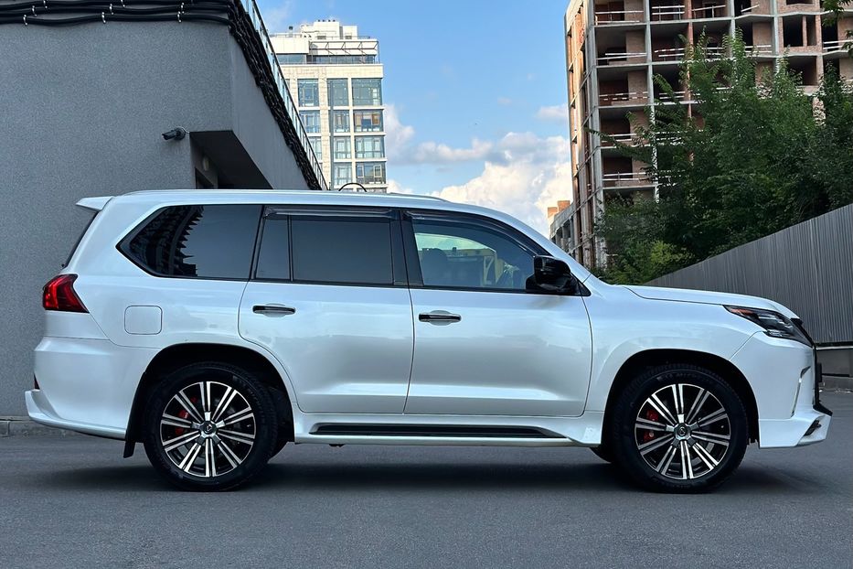 Продам Lexus LX 570 LUXURY+ SUPERCHARGED 2019 года в Киеве