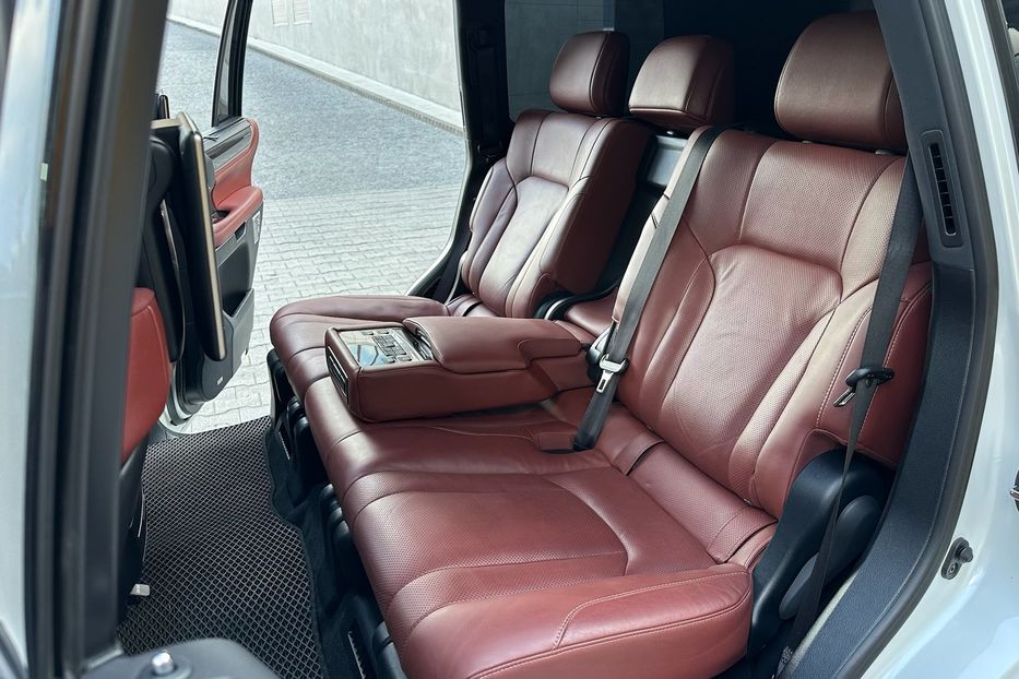 Продам Lexus LX 570 LUXURY+ SUPERCHARGED 2019 года в Киеве