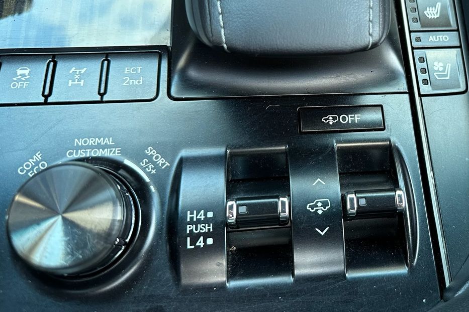 Продам Lexus LX 570 LUXURY+ SUPERCHARGED 2019 года в Киеве
