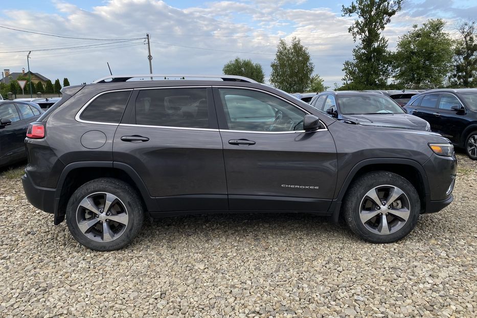 Продам Jeep Cherokee 2.0 AT (272 к.с.) 4WD 2018 года в Львове