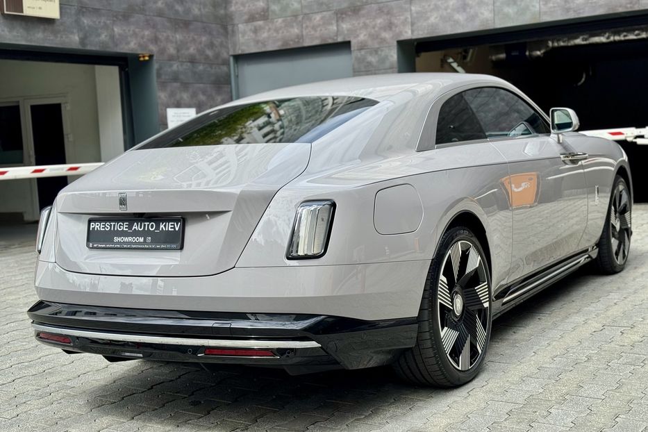 Продам Rolls-Royce Wraith Spectre 2024 года в Киеве