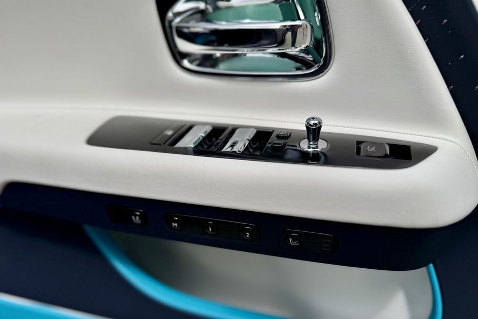 Продам Rolls-Royce Wraith Spectre 2024 года в Киеве