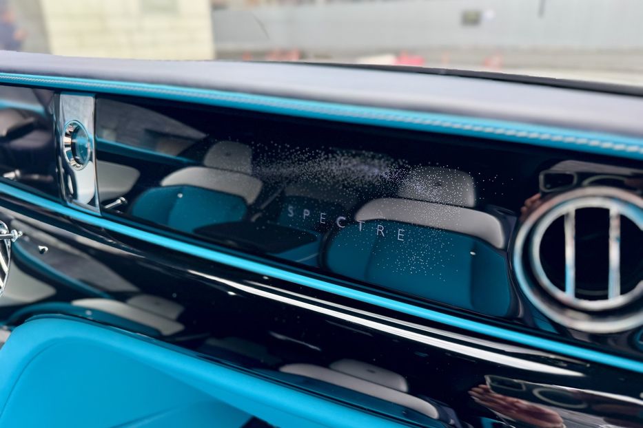Продам Rolls-Royce Wraith Spectre 2024 года в Киеве