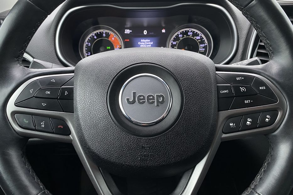 Продам Jeep Cherokee 2.0 AT (272 к.с.) 4WD 2018 года в Львове