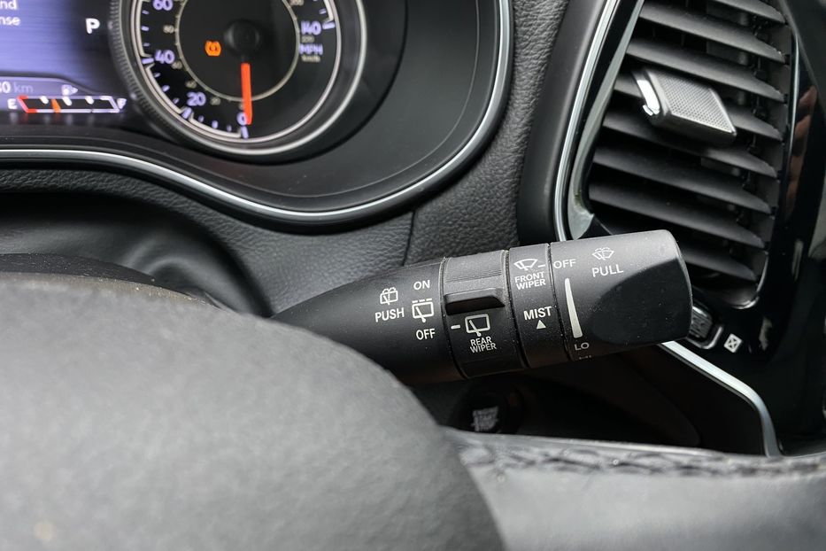 Продам Jeep Cherokee 2.0 AT (272 к.с.) 4WD 2018 года в Львове