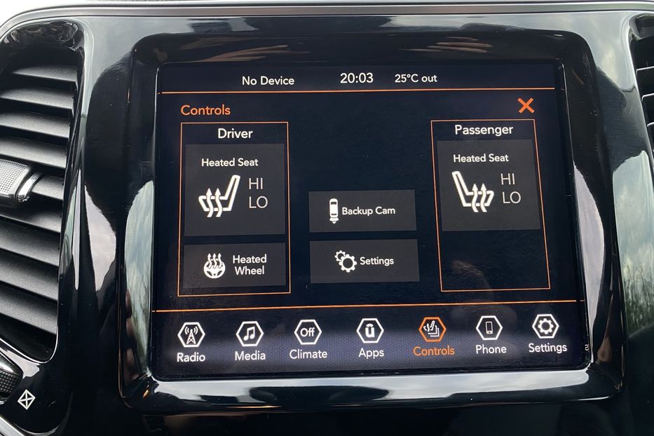 Продам Jeep Cherokee 2.0 AT (272 к.с.) 4WD 2018 года в Львове