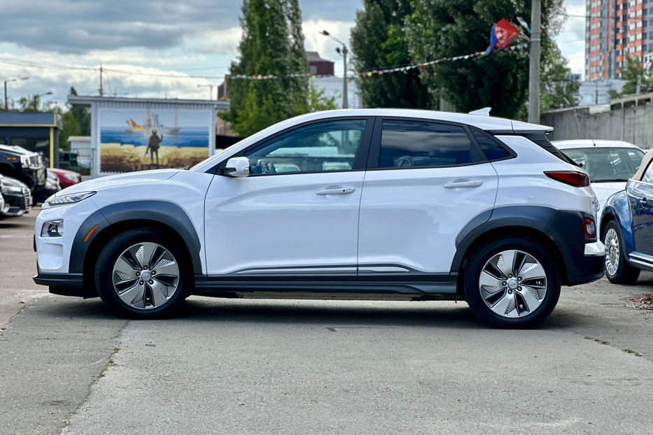 Продам Hyundai Kona 2021 года в Киеве