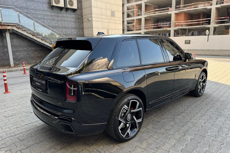 Продам Rolls-Royce Cullinan BLACK BADGE 2025 года в Киеве