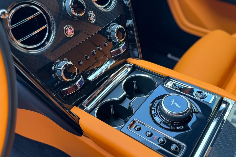 Продам Rolls-Royce Cullinan BLACK BADGE 2025 года в Киеве