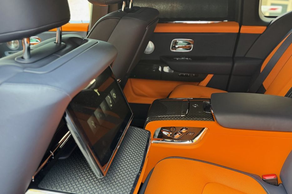 Продам Rolls-Royce Cullinan BLACK BADGE 2025 года в Киеве