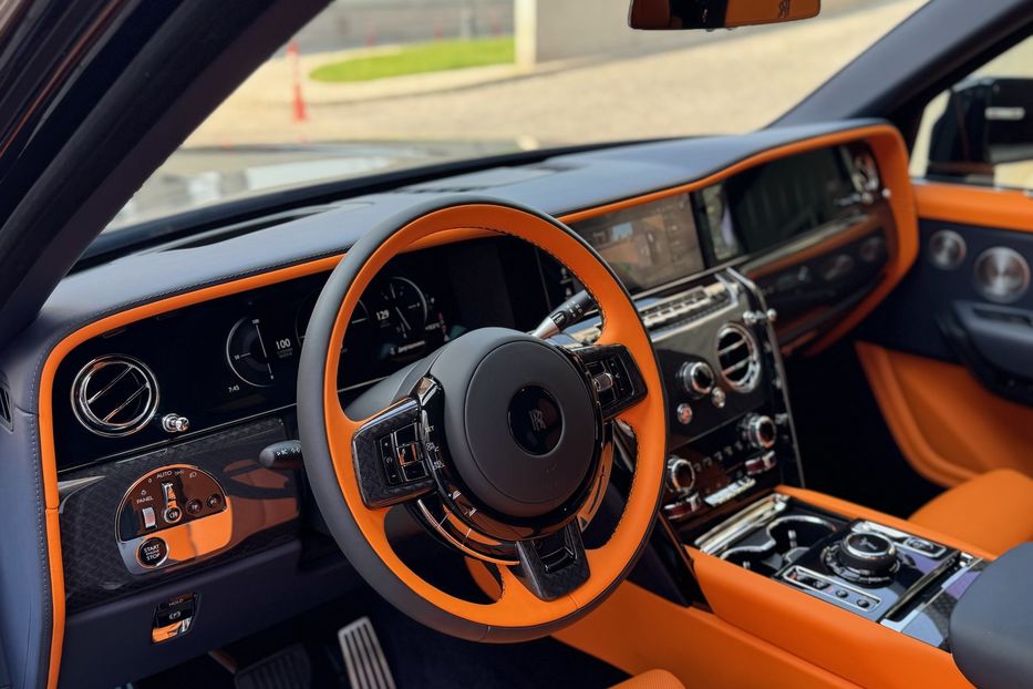Продам Rolls-Royce Cullinan BLACK BADGE 2025 года в Киеве