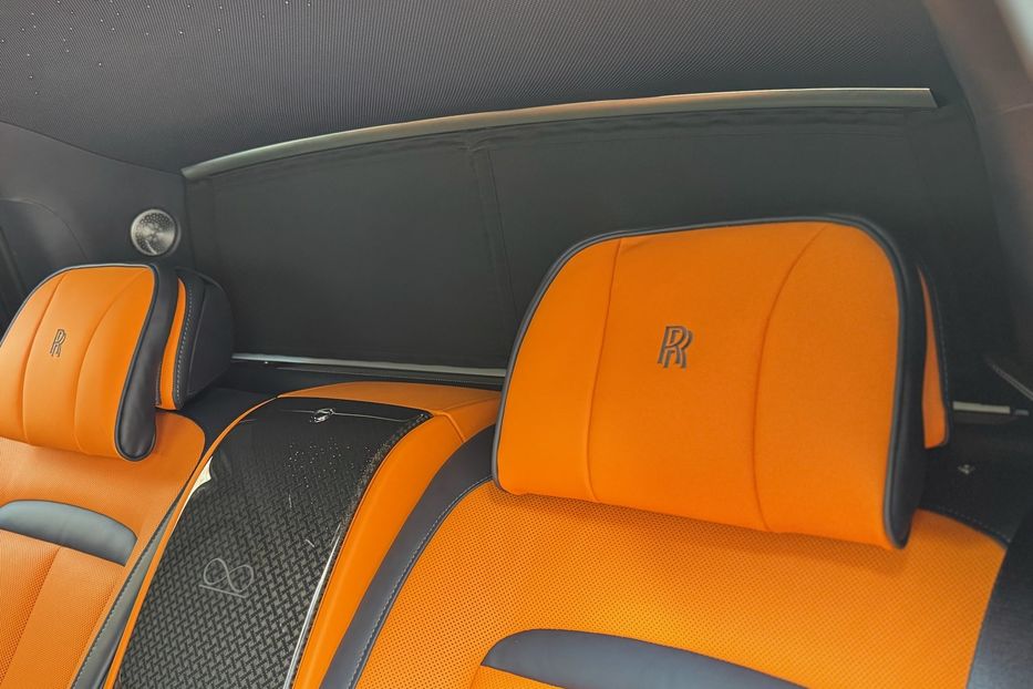 Продам Rolls-Royce Cullinan BLACK BADGE 2025 года в Киеве