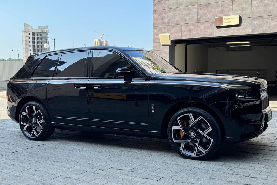Продам Rolls-Royce Cullinan BLACK BADGE 2025 года в Киеве