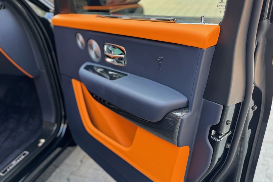 Продам Rolls-Royce Cullinan BLACK BADGE 2025 года в Киеве