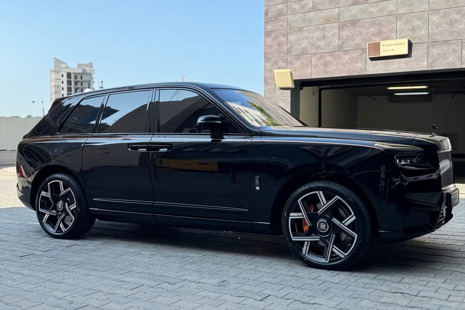 Продам Rolls-Royce Cullinan BLACK BADGE 2025 года в Киеве