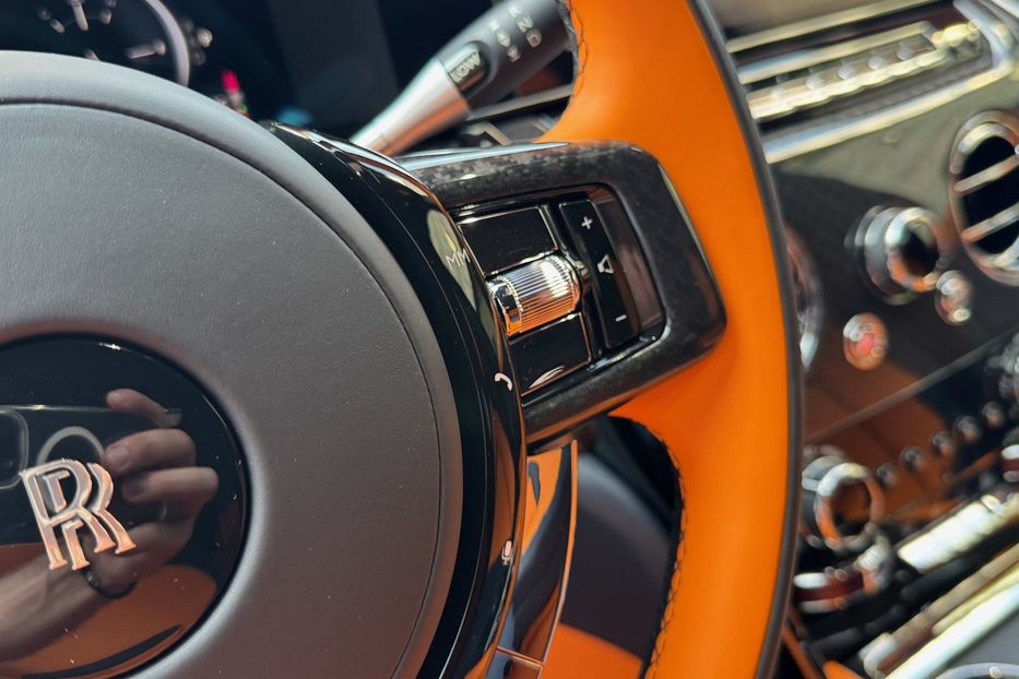 Продам Rolls-Royce Cullinan BLACK BADGE 2025 года в Киеве
