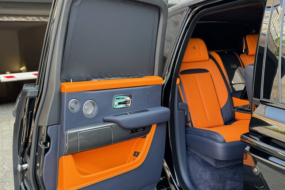 Продам Rolls-Royce Cullinan BLACK BADGE 2025 года в Киеве