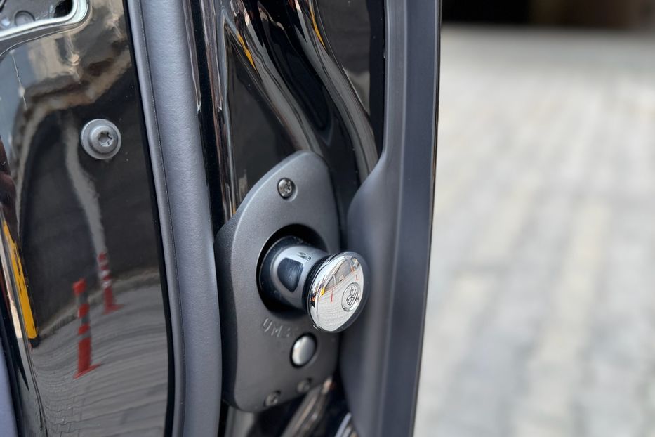 Продам Rolls-Royce Cullinan BLACK BADGE 2025 года в Киеве