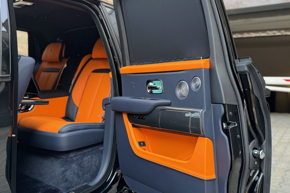 Продам Rolls-Royce Cullinan BLACK BADGE 2025 года в Киеве