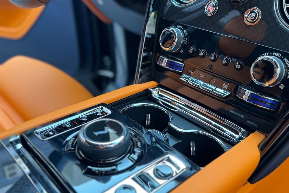 Продам Rolls-Royce Cullinan BLACK BADGE 2025 года в Киеве
