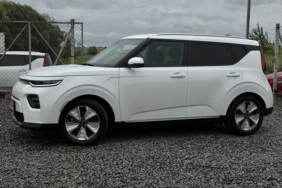 Продам Kia Soul 64квт  2021 года в Львове