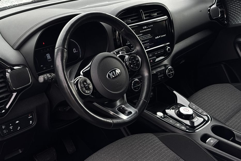 Продам Kia Soul 64квт  2021 года в Львове
