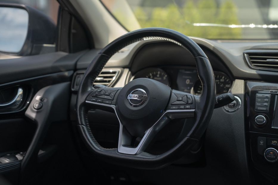 Продам Nissan Rogue Sport 2018 года в Черновцах