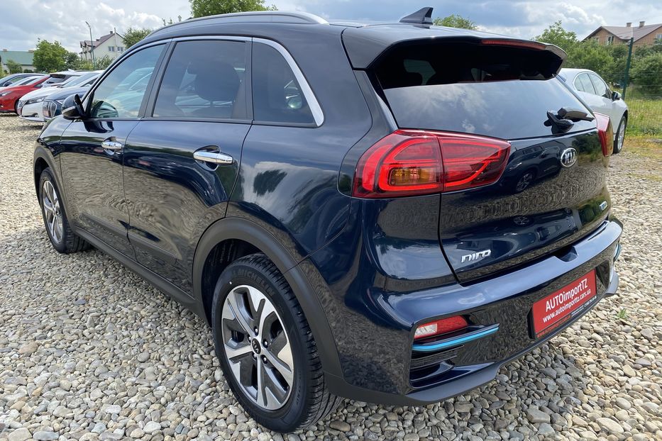 Продам Kia Niro 64 kWh Макс. комплектація 2020 года в Львове
