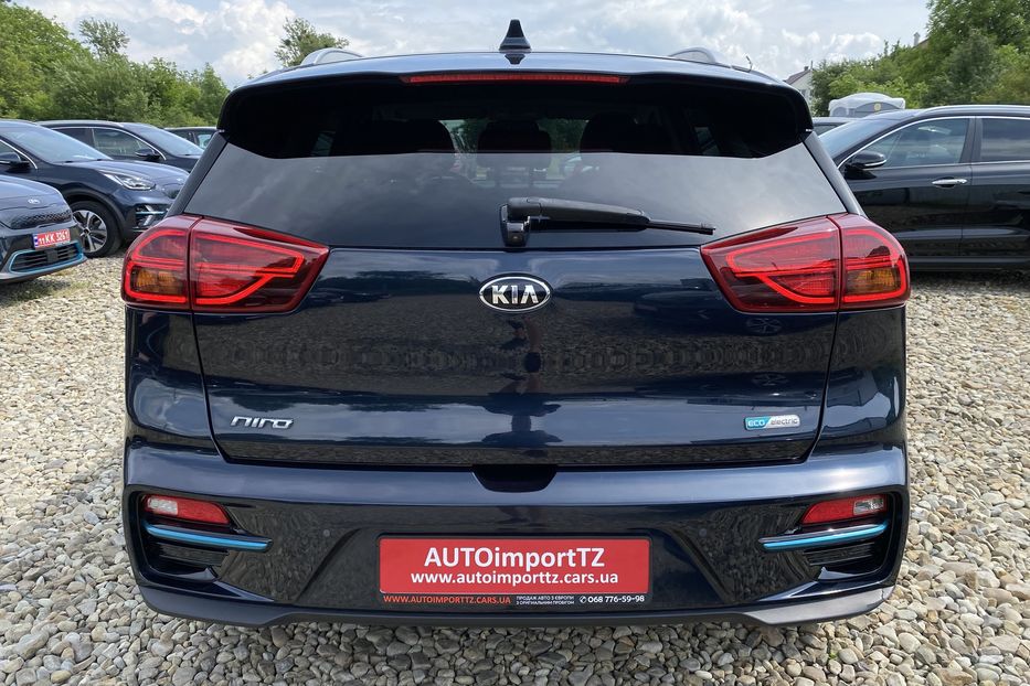 Продам Kia Niro 64 kWh Макс. комплектація 2020 года в Львове